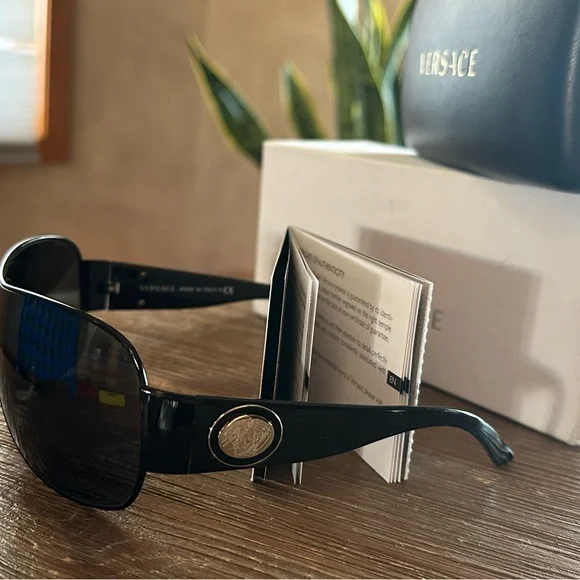 Versace Black Designer Sunglasses - Picture 3 of 9